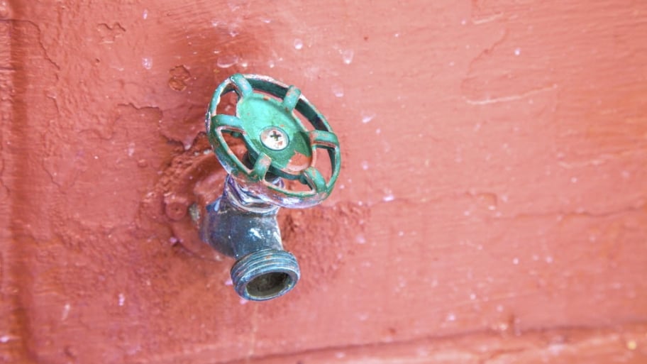 Outdoor spigot